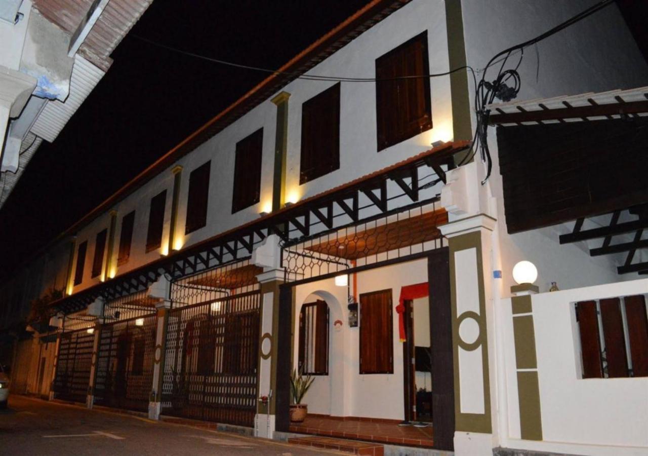 Jawa Townstay Малакка Экстерьер фото